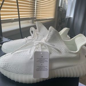 adidas Yeezy Boost 350 V2  Cream/Triple White